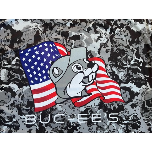 🎣 Buc-ee's| American Flag -Camo Performance Fishing Shirt 2024 | Size: XL - Picture 1 of 5